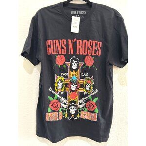 NWT Men's M Guns N' Roses Graphic T-Shirt 1988 tour - Black MSRP $14